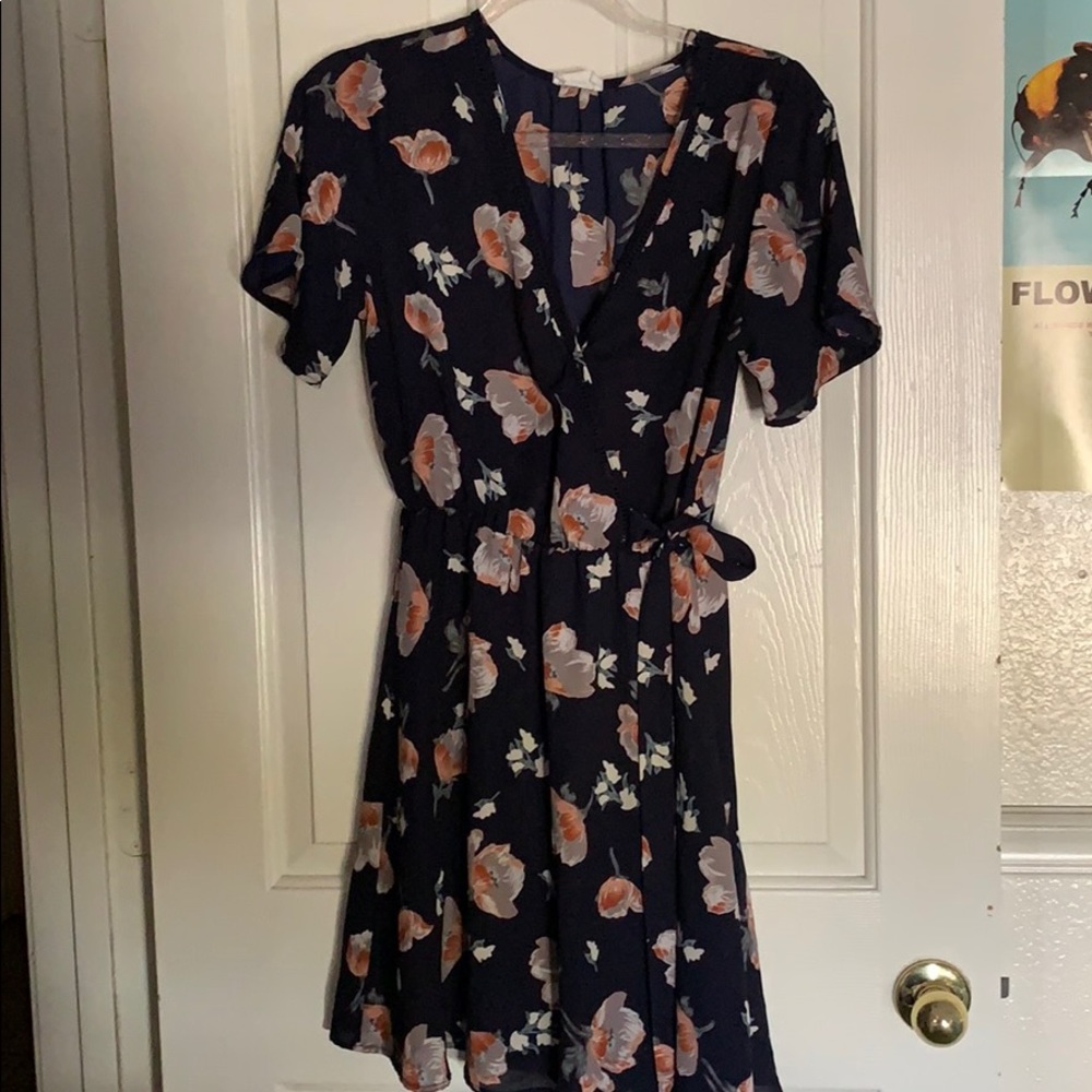 Casual women’s dress wore once size M